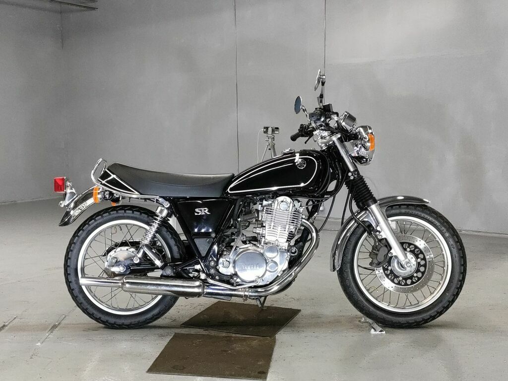 Yamaha sr c30a. Yamaha sr400. Мотоцикл Yamaha SR 400 1998 КИК справа ипавая.