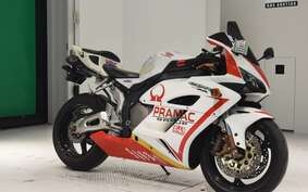 HONDA CBR1000RR 2005 SC57