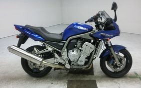 YAMAHA FZS1000 FAZER 2001 RN06