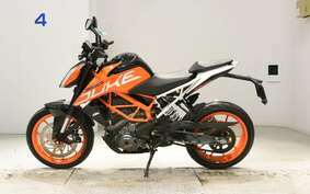 KTM 390 DUKE 2018 JPJ40