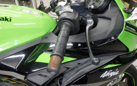 KAWASAKI ZX-25R ZX250E