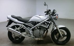 SUZUKI BANDIT 250 GJ77A