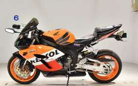 HONDA CBR1000RR 2004 SC57