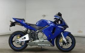 HONDA CBR600RR 2004 PC37