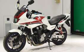 HONDA CB1300SB SUPER BOLDOR A 2010 SC54