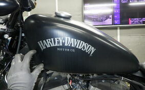 HARLEY XL883N 2013 LE2