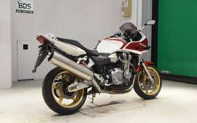 HONDA CB1300SB SUPER BOLDOR A 2006 SC54