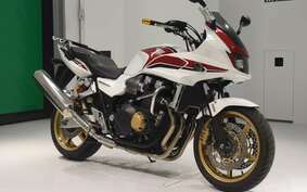 HONDA CB1300SB SUPER BOLDOR A 2013 SC54