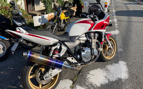 HONDA CB1300SB SUPER BOLDOR 2006 SC54