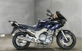 YAMAHA TDM900 2002 RN081