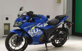 SUZUKI GIXXER 250 SF