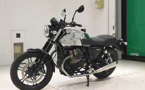 MOTO GUZZI V7 STONE 2 2016