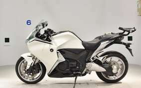 HONDA VFR1200F 2010 SC63