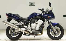 YAMAHA FZS1000 FAZER 2004