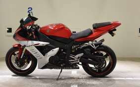 YAMAHA YZF-R1 2002 RN09