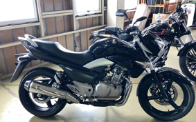 SUZUKI GSR250 GJ55D