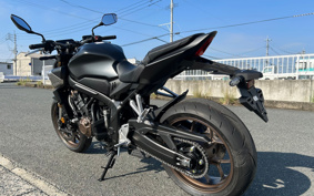 HONDA CB650R E-CLUTCH 2024 RH17