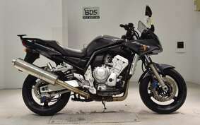 YAMAHA FZS1000 FAZER 2004 RN14