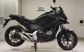 HONDA NC750X LD 2017 RC90