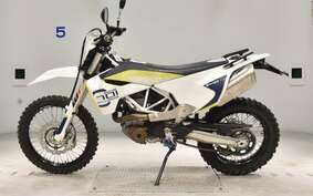 HUSQVARNA 701ED 2018 UEV4