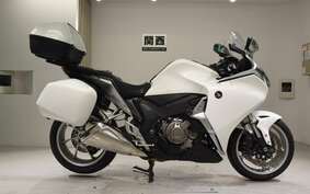 HONDA VFR1200F DCT 2010 SC63