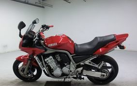 YAMAHA FZS1000 FAZER 2001 RN06