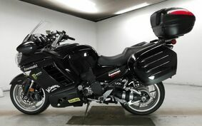 KAWASAKI 1400 GTR 2013 ZGNA17