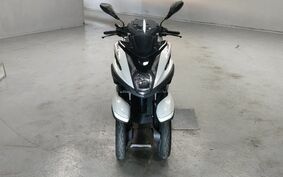 YAMAHA TRICITY 125 SE82J