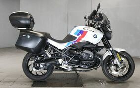 BMW R1200R 2014 0400