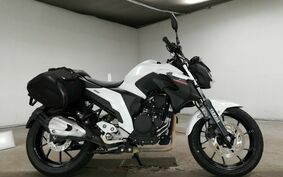 YAMAHA FZ25 RG42