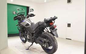 SUZUKI DL650 ( V-Strom 650 ) XTA 2022 C733A