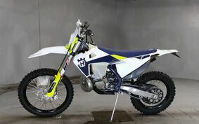 HUSQVARNA  TE300i UTA2