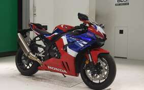 HONDA CBR1000RR R 2024 SC82