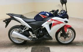 HONDA CBR250R Fi MC41