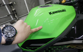 KAWASAKI ZX-25R ZX250E