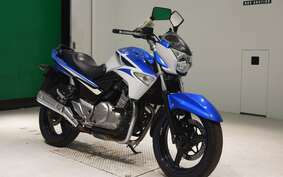 SUZUKI GSR250