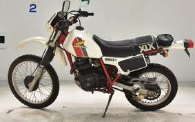 HONDA XLX250R MD08