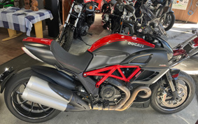DUCATI  DUCATI DIAVEL 2011 ZDMG100ABBB