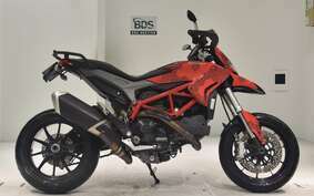 DUCATI HYPERMOTARD 820 2015