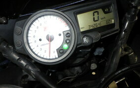 SUZUKI GSX-R1000 2004 BZ111