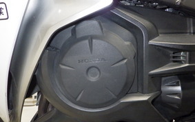 HONDA VFR1200F DCT 2011 SC63