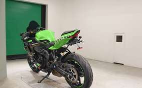 KAWASAKI ZX-25R ZX250E