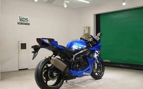 SUZUKI GSX-R750 2015 C4111