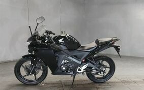 HONDA CBR125R JC50