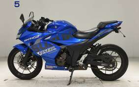 SUZUKI GIXXER 250 SF ED22B