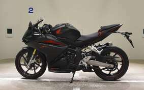 HONDA CBR250RR MC51