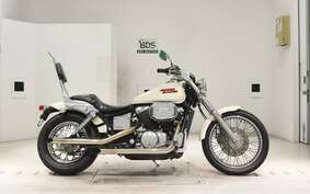 HONDA SHADOW 400 SLASHER 2000 NC40