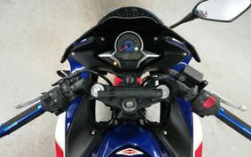 HONDA CBR250R MC41