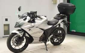 SUZUKI GIXXER 250 SF ED22B