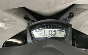 YAMAHA TRICITY 125 SE82J